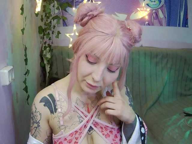 Mini0Melloo's BongaCams show and profile