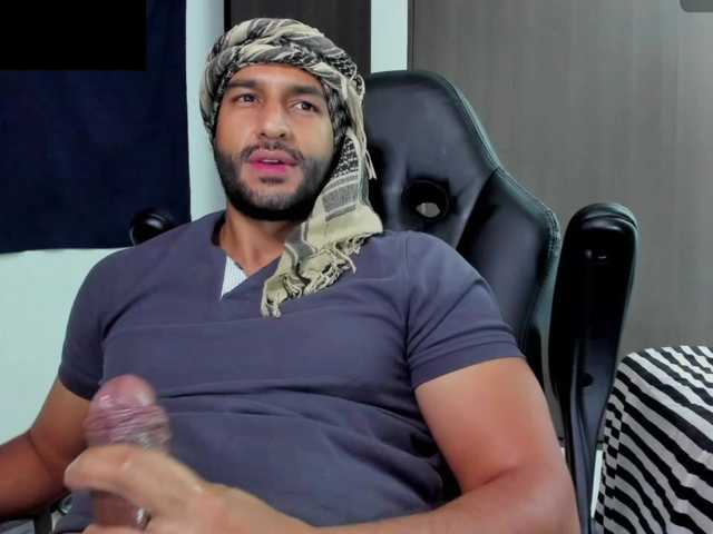 Handsoman11