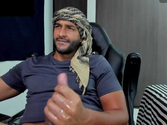 Handsoman11