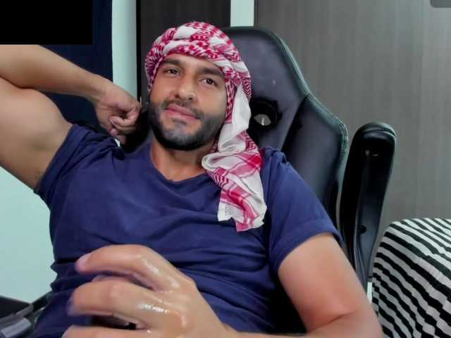 Handsoman11