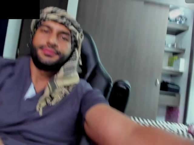 Handsoman11
