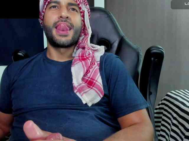 Handsoman11 Live Webcam on BongaCams