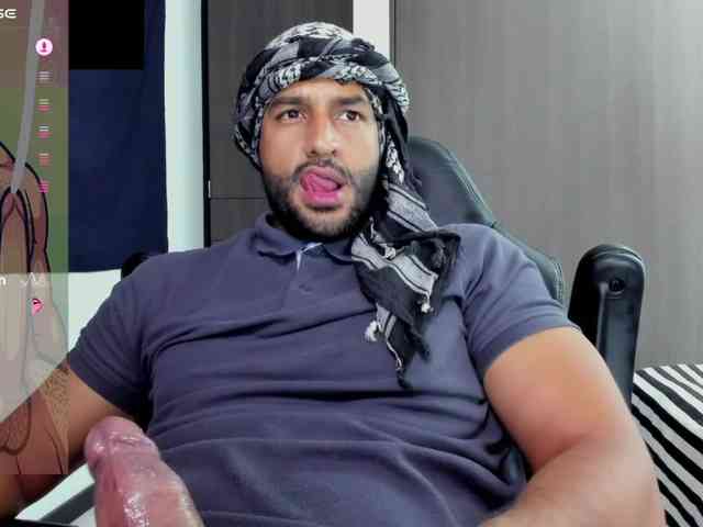 Handsoman11 Live Webcam on BongaCams