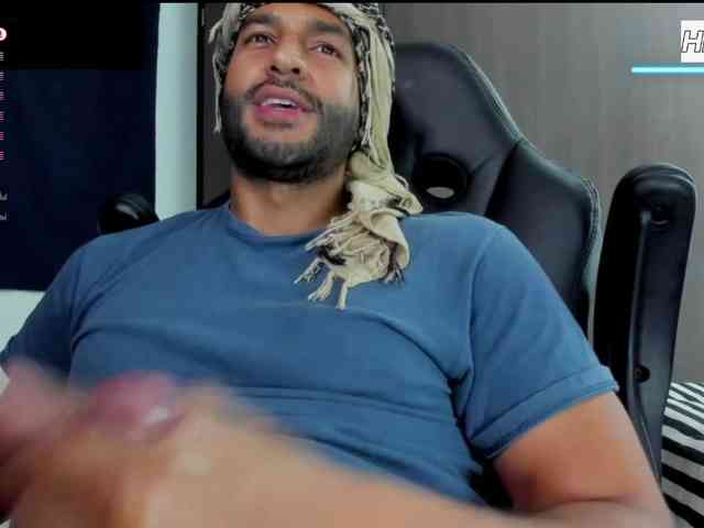 Handsoman11 Live Webcam on {site_name}