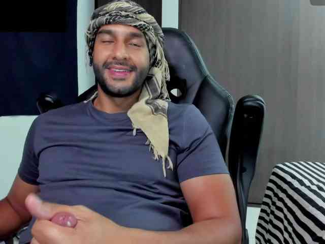 Handsoman11