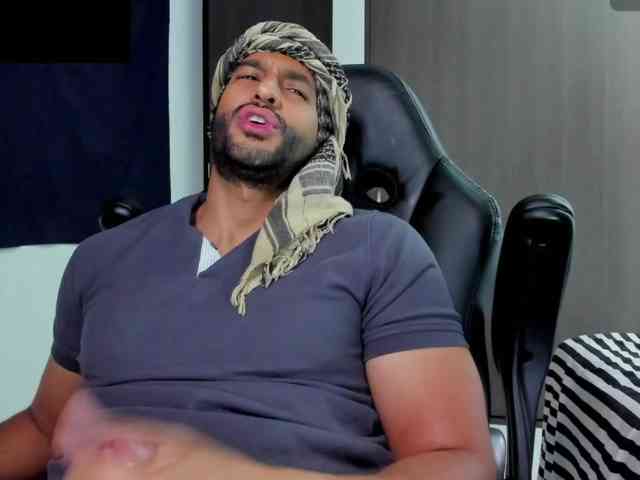 Handsoman11