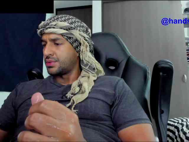 Handsoman11 Handsoman11