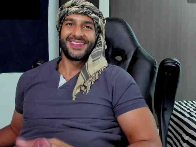 Handsoman11