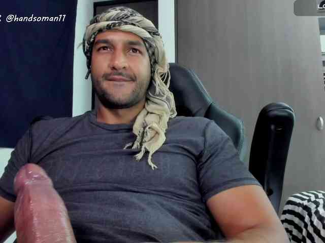 Handsoman11 Live Webcam on BongaCams