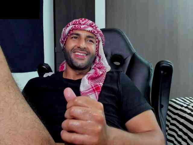 Handsoman11 Handsoman11