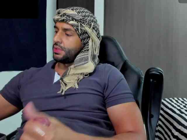 Handsoman11