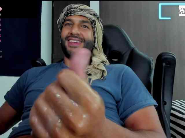 Handsoman11 Live Webcam on {site_name}