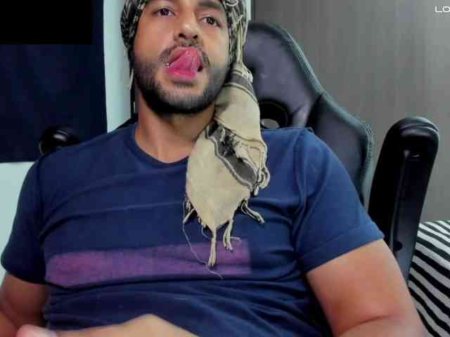 Handsoman11 Handsoman11