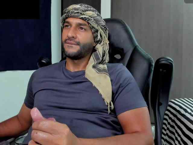 Handsoman11