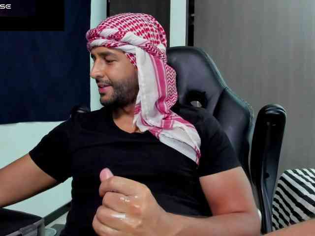 Handsoman11 Handsoman11