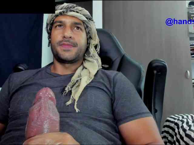 Handsoman11 Handsoman11