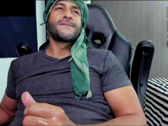 Handsoman11 Handsoman11