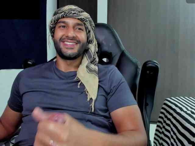 Handsoman11