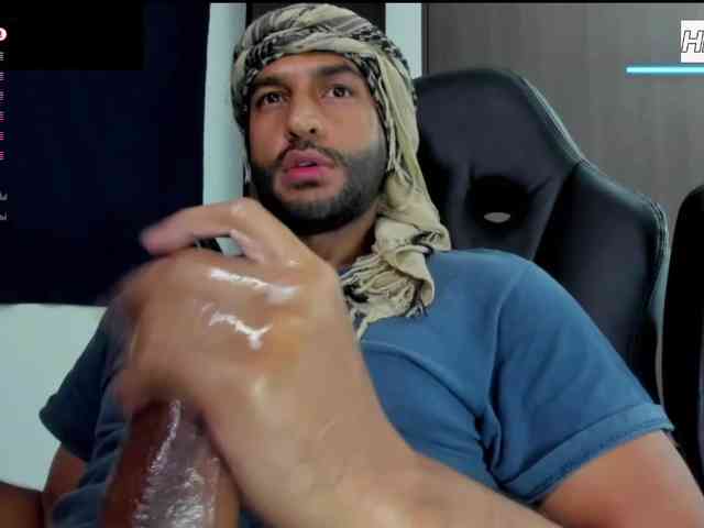 Handsoman11 Live Webcam on {site_name}