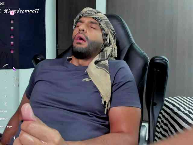Порно чат с Handsoman11