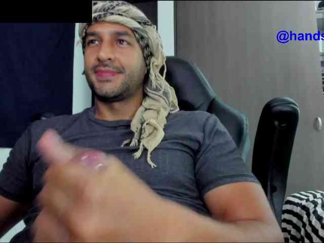 Handsoman11 Handsoman11