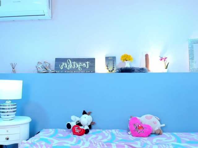 MiaClemont Live Cam on BongaCams