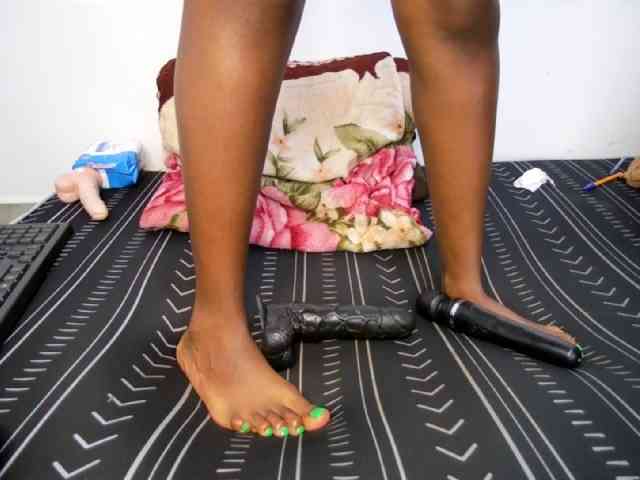 Cutymary2 webcam