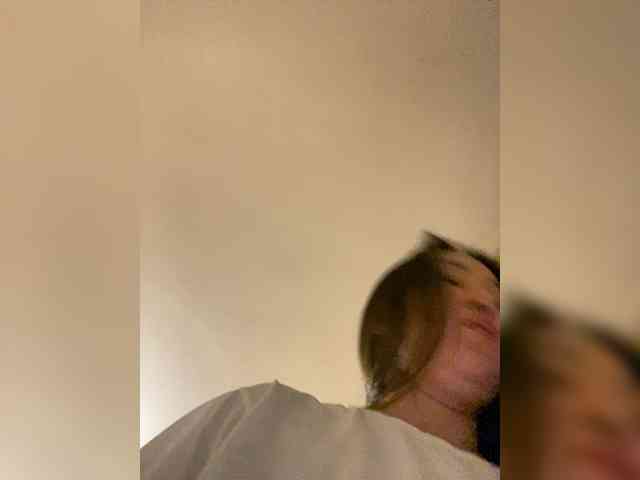 loveesafi's chatroom