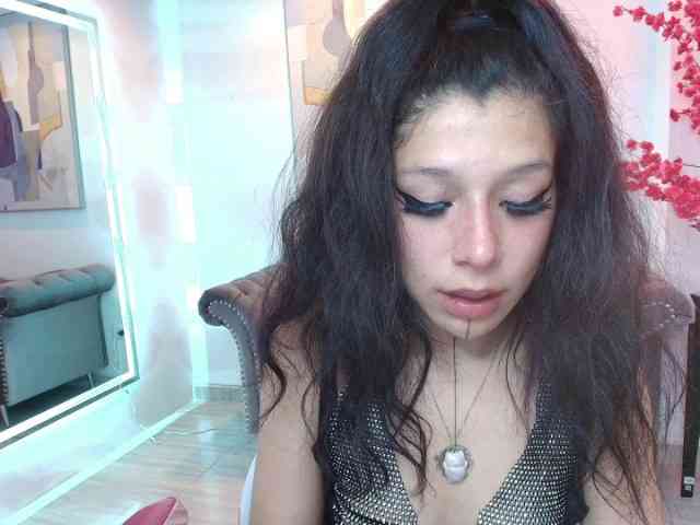 jenjen-purple webcam