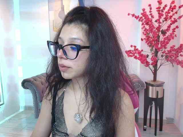jenjen-purple webcam