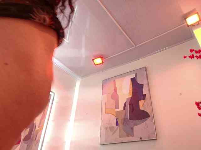 jenjen-purple webcam