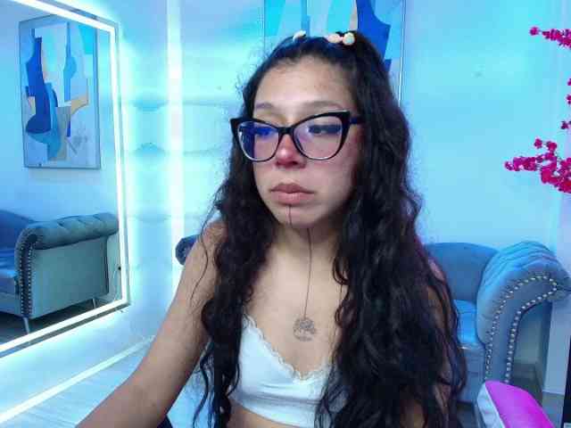 jenjen-purple webcam