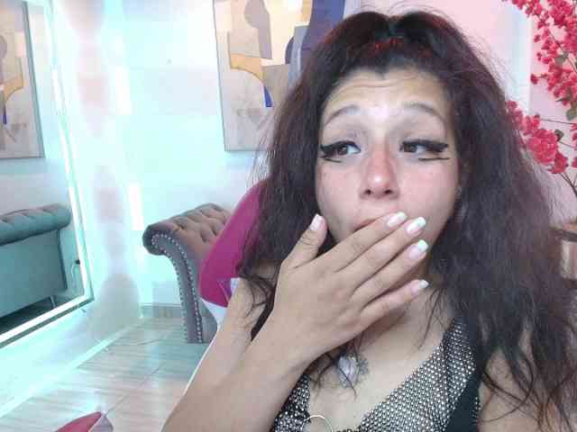 jenjen-purple webcam