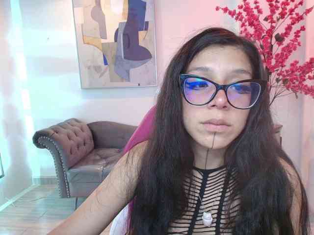 jenjen-purple webcam