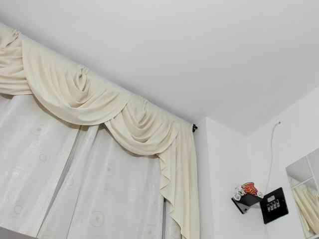 saritaloven Live Webcam on BongaCams