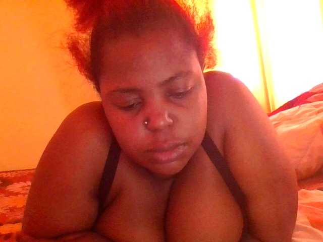 sauccyspoilage webcam bongacams model stream image