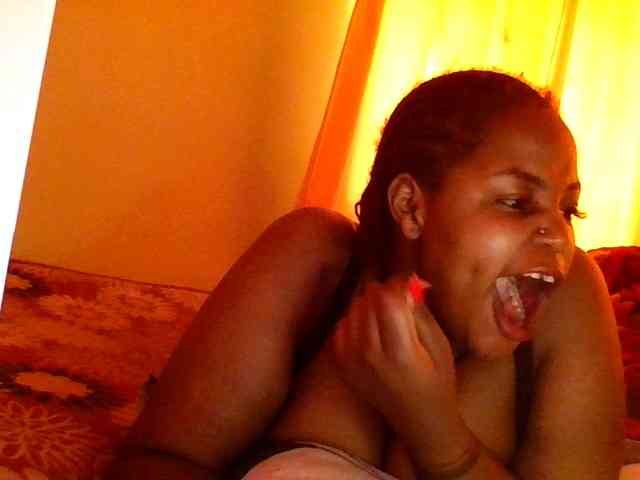 sauccyspoilage webcam