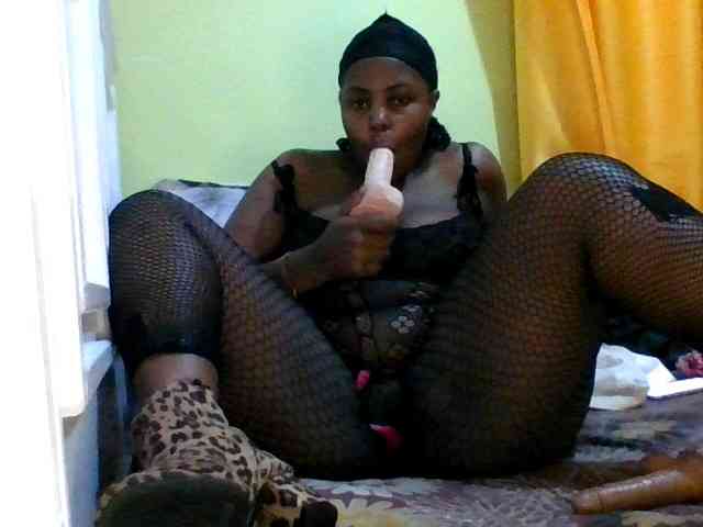 sauccyspoilage webcam