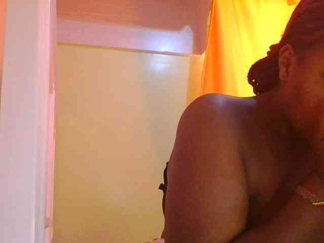 sauccyspoilage webcam