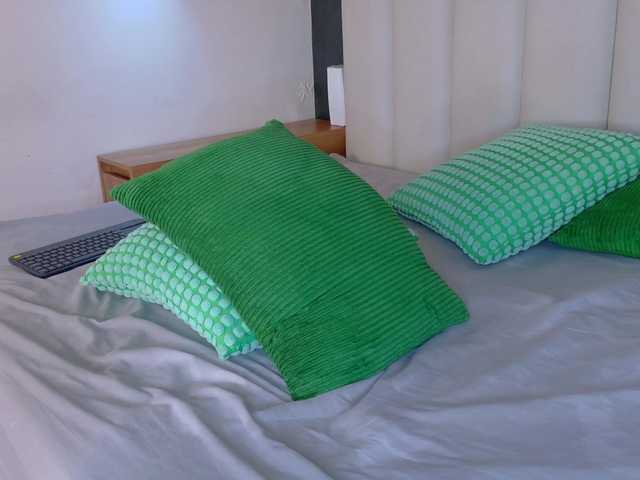 JenaCooper's BongaCams show and profile