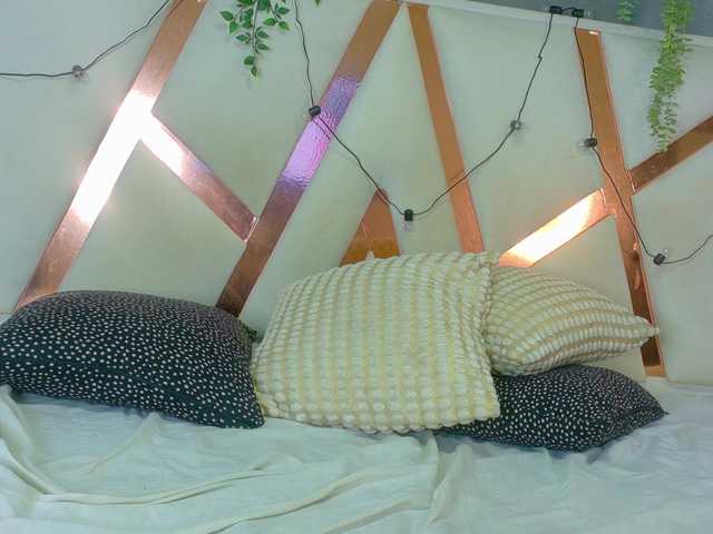 JenaCooper's BongaCams show and profile