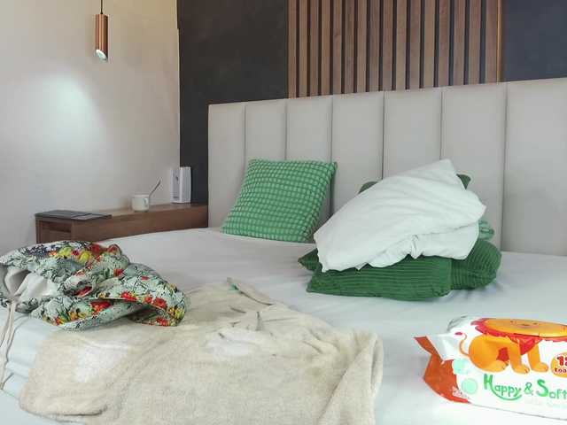 JenaCooper's BongaCams show and profile