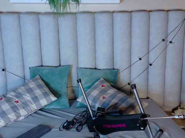 JenaCooper Live Webcam on BongaCams