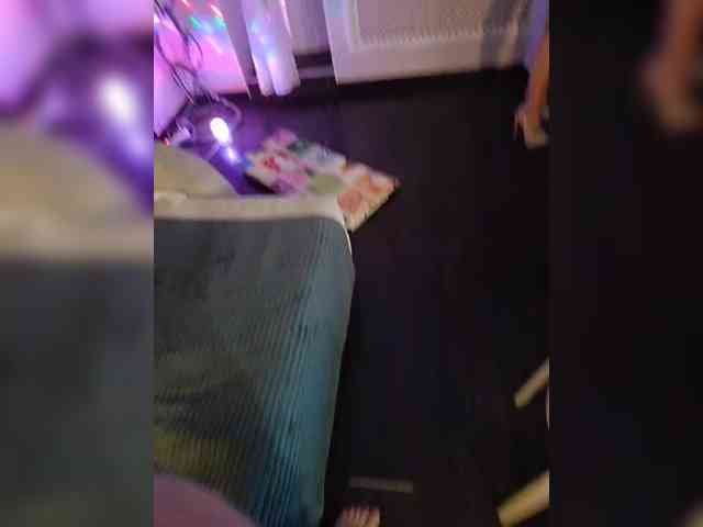 Alinaiadem2025 webcam