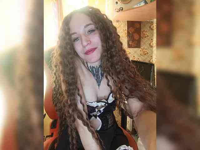 webcam model TearPrincess
