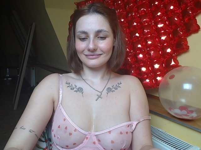 Lollitta's BongaCams show and profile