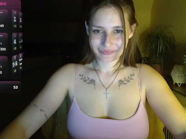 Lollitta's BongaCams show and profile