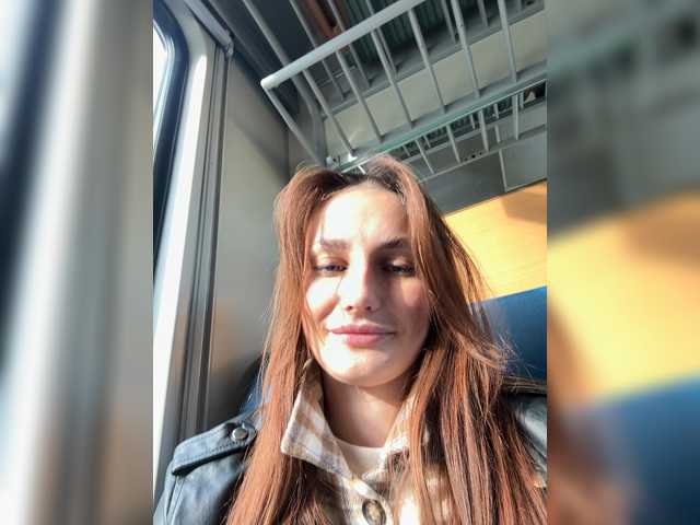 Discover sexy performer Lollitta Lollitta from BongaCams