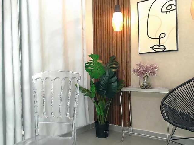 Lia-Mar's BongaCams show and profile