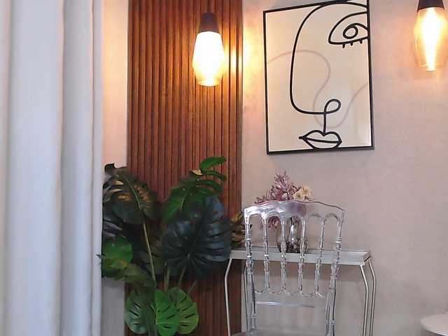 Lia-Mar's BongaCams show and profile